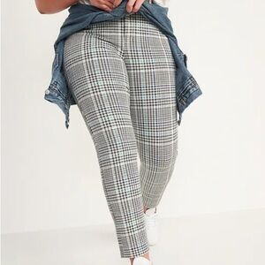 Old Navy Plaid Pixie Pants